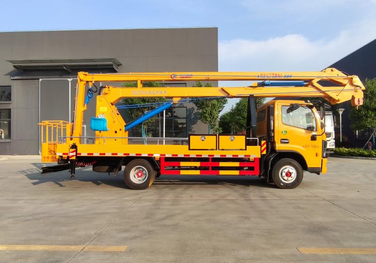 東風19.6米高空作業(yè)車