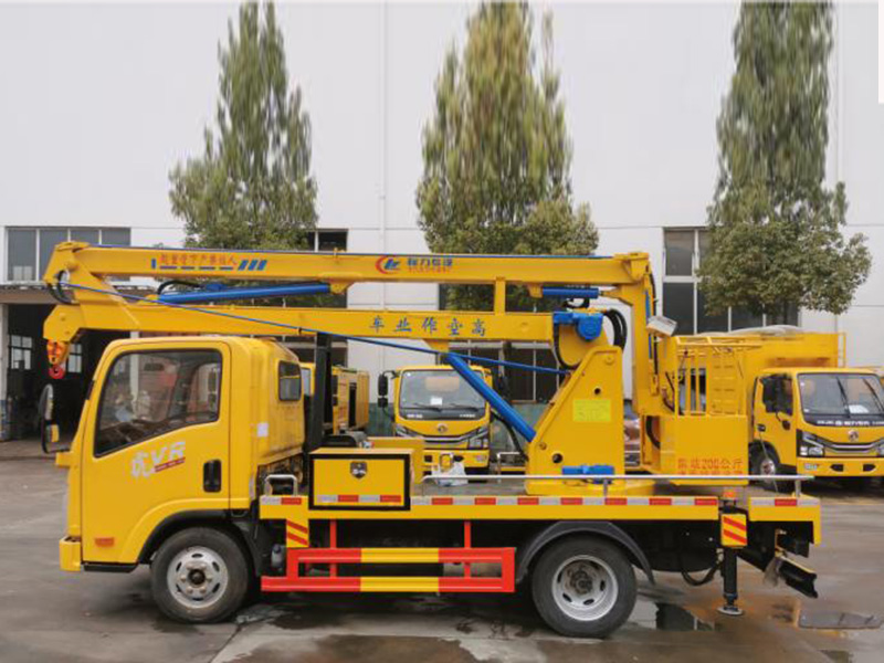 解放虎VR   13.5米高空作業車