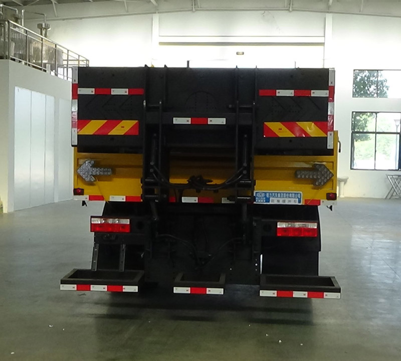 東風 D9防撞緩沖車