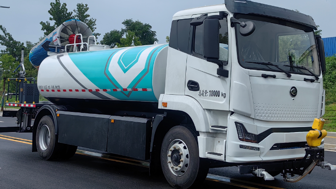 18噸純電動多功能抑塵車